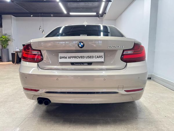 2016-BMW-2-Series-220d-Coupe-Sport-Auto image:4