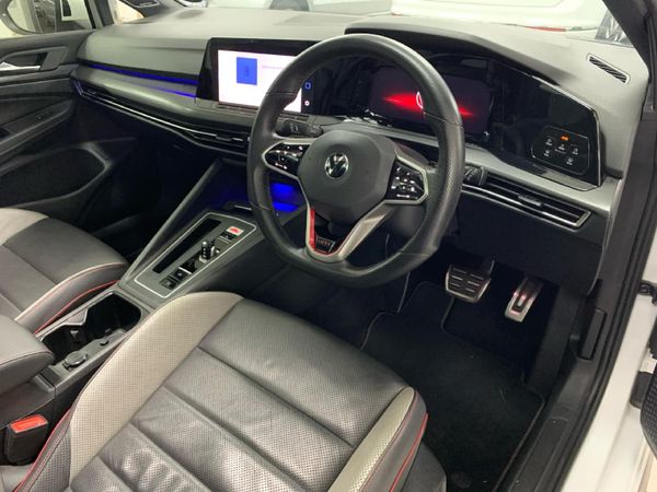 2022-Volkswagen-Golf-8-GTI-20-TSI-Auto image:6
