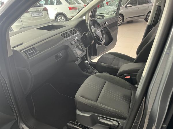 2018-Volkswagen-Caddy-Alltrack-20-TDI-Auto-103kW image:12