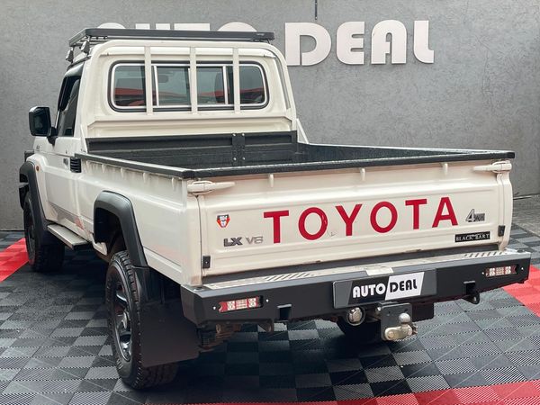 2025-Toyota-Land-Cruiser-79-45-4D-LX-V-Single-Cab image:4