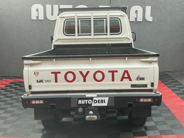 2025-Toyota-Land-Cruiser-79-45-4D-LX-V-Single-Cab image:5