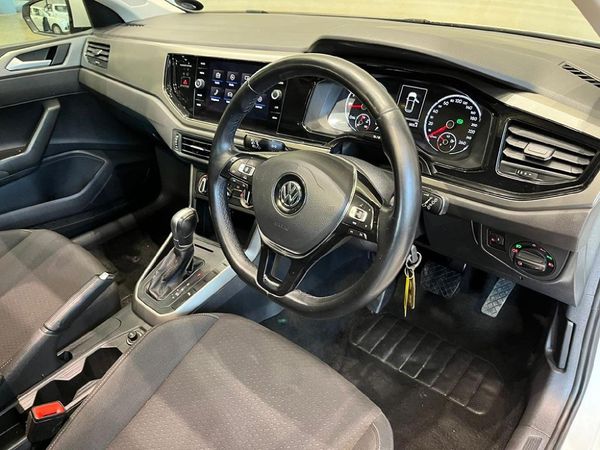 2019-Volkswagen-Polo-10-TSI-Comfortline-Auto image:6