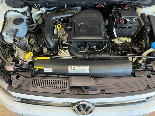 2019-Volkswagen-Polo-10-TSI-Comfortline-Auto image:8