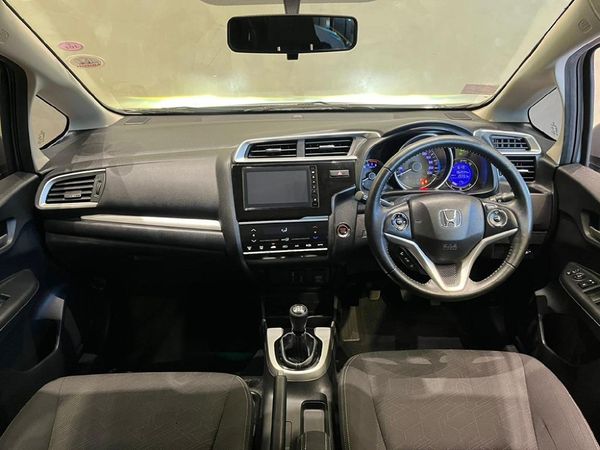 2023-Honda-WR-V-12-Elegance image:5