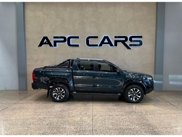 2025-Toyota-Hilux-28-GD-6-RB-Legend-55-4x4-Auto-Double-Cab image:1