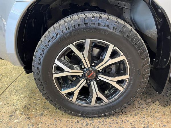 2024-Isuzu-D-Max-19-DDI-HR-X-Rider-Auto-Double-Cab image:9