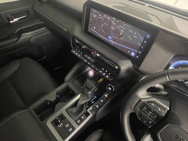 2026-Toyota-Land-Cruiser-Prado-28-GD-VX-L-Auto image:7