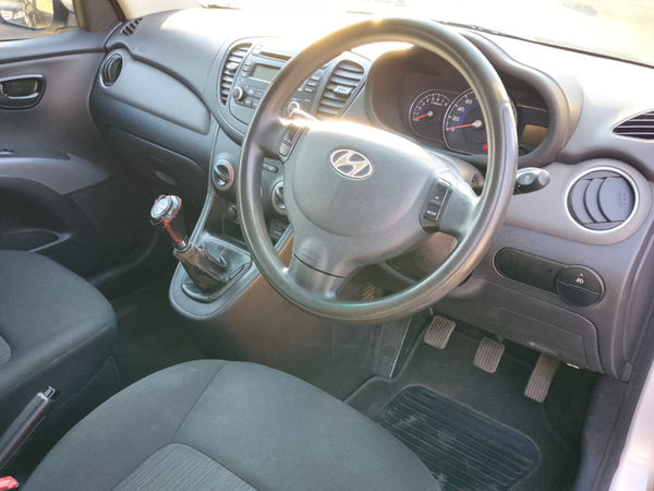 2014-Hyundai-Grand-i10-12-FLUID image:9