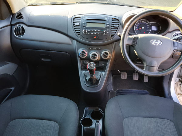 2014-Hyundai-Grand-i10-12-FLUID image:12