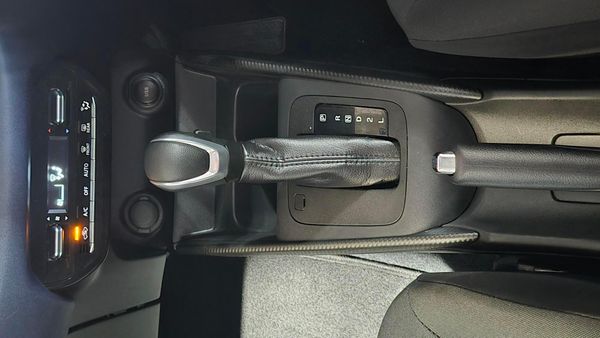 2024-Suzuki-Baleno-15-GL-Auto image:15