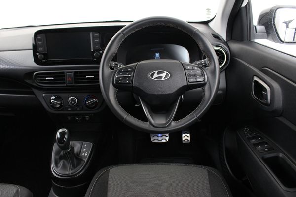 2025-Hyundai-Exter-12-Executive-Auto image:5