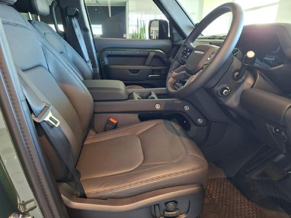 2026-Land-Rover-Defender-110-30D-HSE-X-Dynamic-D350 image:16