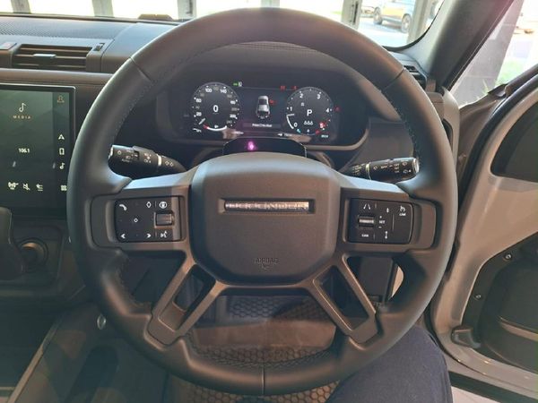 2026-Land-Rover-Defender-110-30D-HSE-X-Dynamic-D350 image:17
