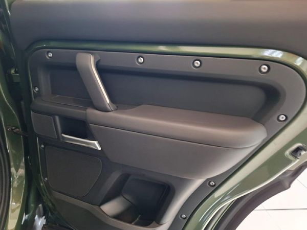 2026-Land-Rover-Defender-110-30D-HSE-X-Dynamic-D350 image:22