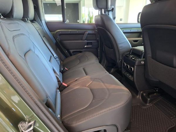 2026-Land-Rover-Defender-110-30D-HSE-X-Dynamic-D350 image:23