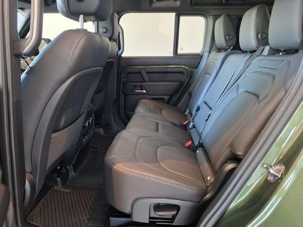 2026-Land-Rover-Defender-110-30D-HSE-X-Dynamic-D350 image:26