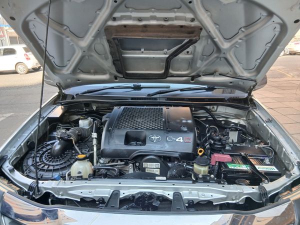 2010-Toyota-Fortuner-30-D-4D-Raised-Body-4x4 image:16
