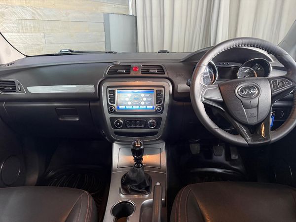 2022-JAC-T8-19-TDI-Lux-Double-Cab image:10