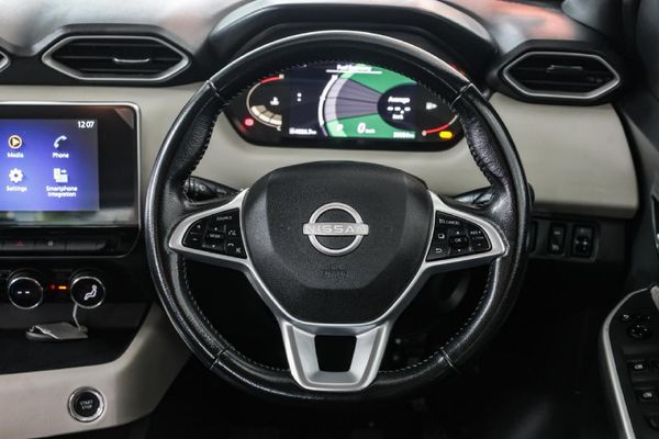 2023-Nissan-Magnite-10T-Acenta-Auto image:12