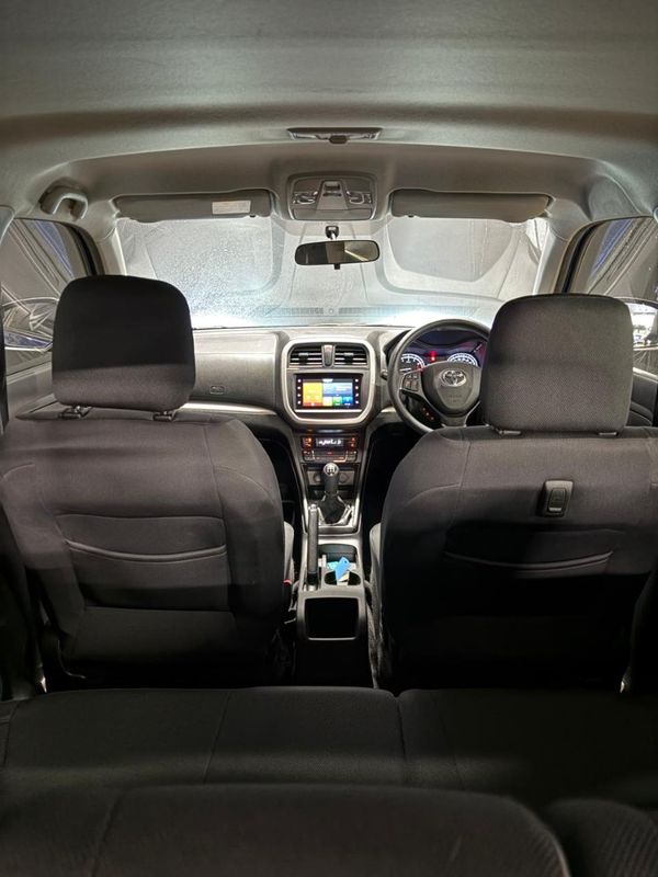 2021-Toyota-Urban-Cruiser-15-Xs image:17