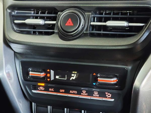 2026-Toyota-Urban-Cruiser-15-XR-Auto image:5