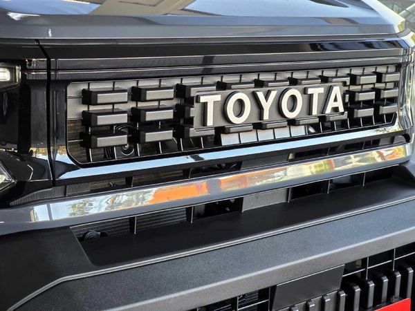 2026-Toyota-Land-Cruiser-FJ-27-GX-Auto image:11