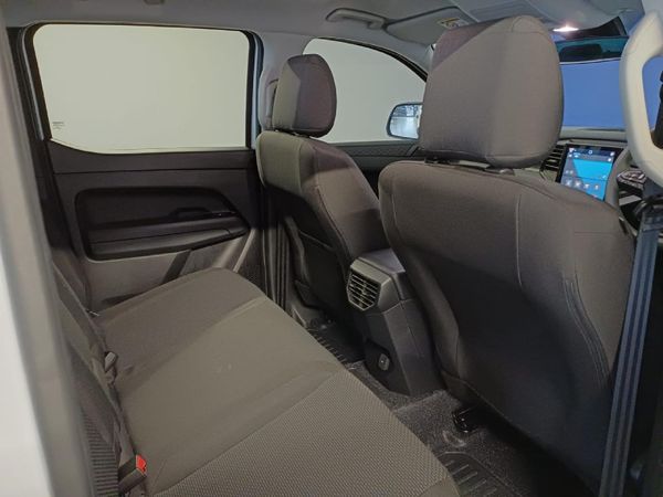 2026-Volkswagen-Amarok-20-TDI-125kW-Auto-Double-Cab image:28