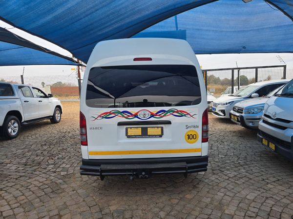 2021-Toyota-Quantum-25-D-4D-Sesfikile-16-seat image:2