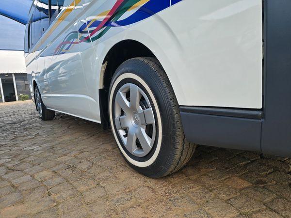 2021-Toyota-Quantum-25-D-4D-Sesfikile-16-seat image:6
