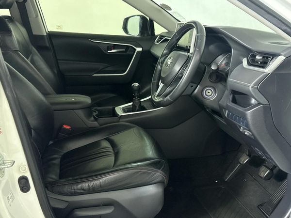 2020-Toyota-RAV4-20-GX image:9