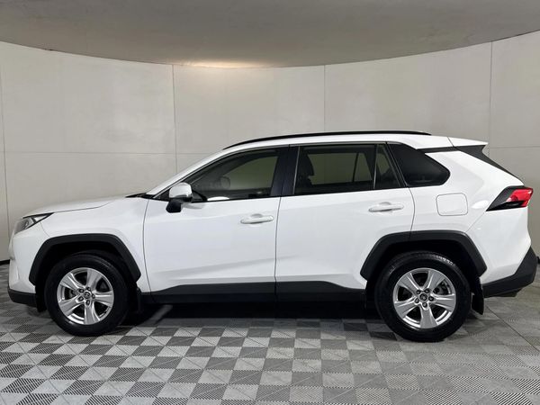 2020-Toyota-RAV4-20-GX image:18