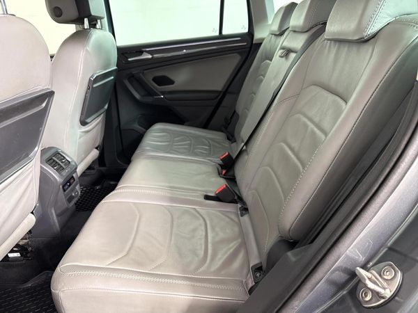 2018-Volkswagen-Tiguan-20-TDI-Highline-4Motion-Auto image:3