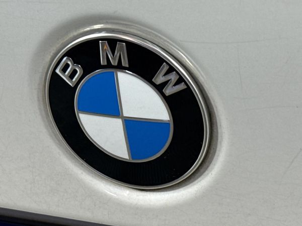 2019-BMW-3-Series-330i-M-Sport-Launch-Edition image:11