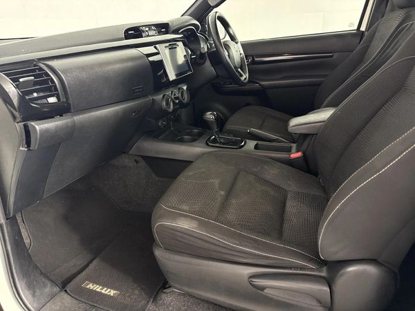 2019-Toyota-Hilux-28-GD-6-Raised-Body-Raider-Auto-Extended-Cab image:3