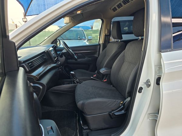2022-Suzuki-Ertiga-15-GLX-Auto image:10