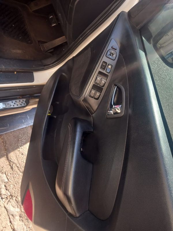 2014-Hyundai-ix35-20-GLS-Executive-Auto image:9