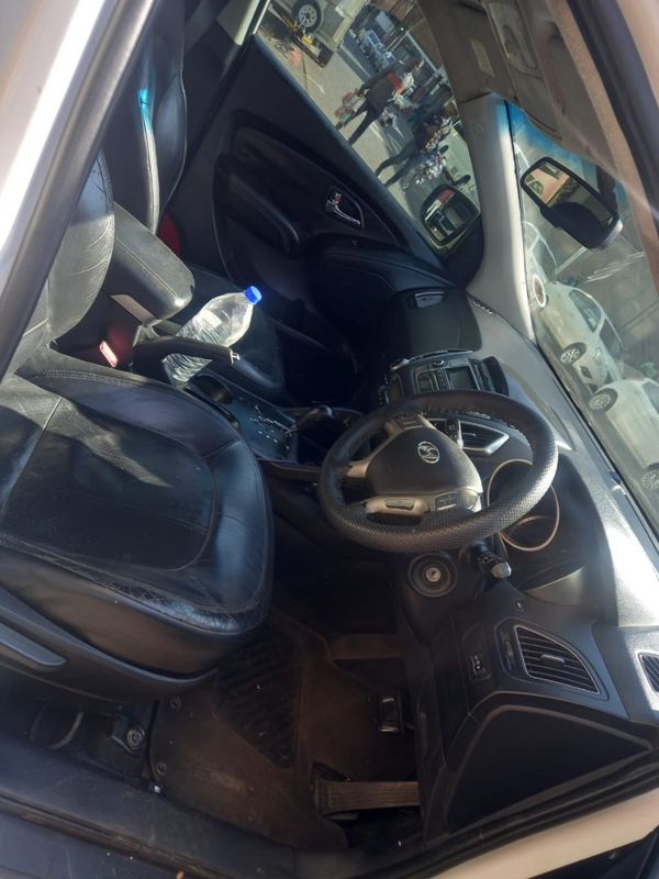 2014-Hyundai-ix35-20-GLS-Executive-Auto image:6