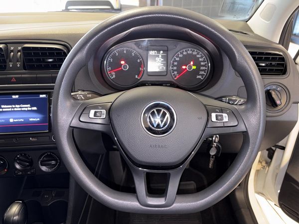 2021-Volkswagen-Polo-Vivo-16-Comfortline-Auto-5-dr image:10