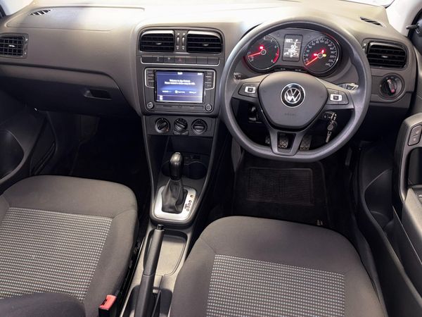 2021-Volkswagen-Polo-Vivo-16-Comfortline-Auto-5-dr image:8
