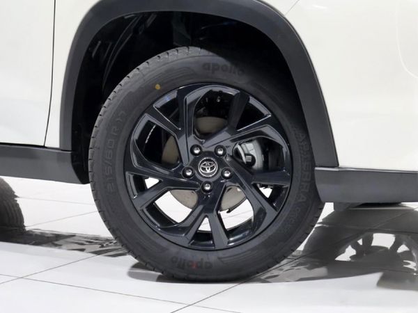 2026-Toyota-Urban-Cruiser-15-XR-Auto image:3