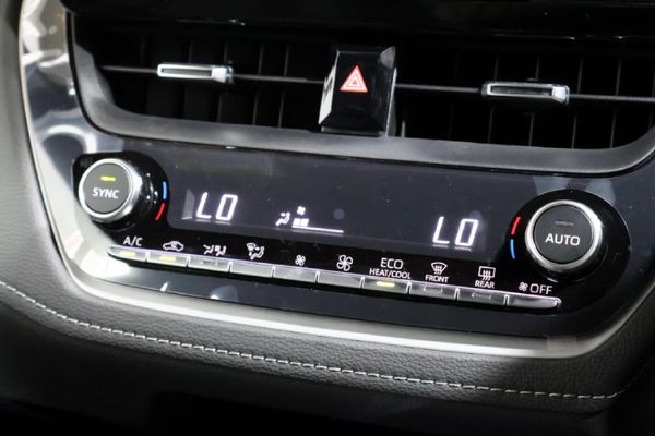 2026-Toyota-Corolla-Cross-18-XR image:11