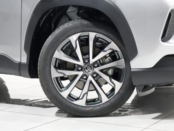 2026-Toyota-Corolla-Cross-18-XR image:3