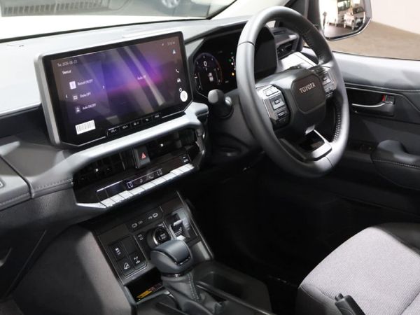 2026-Toyota-Hilux-28-GD-6-Raider-4x4-Auto-Double-Cab image:9
