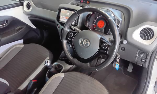 2018-Toyota-Aygo-10-5-dr image:2