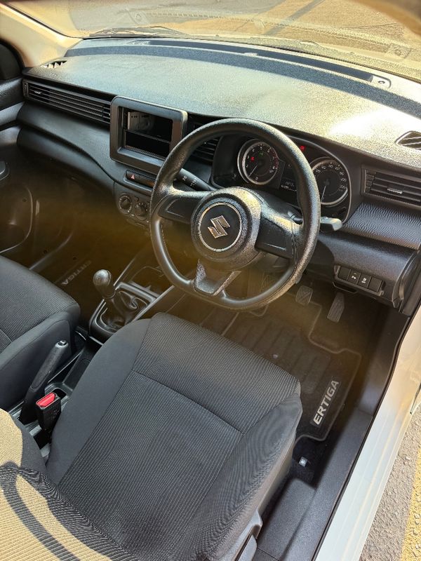 2025-Suzuki-Ertiga-15-GA image:9