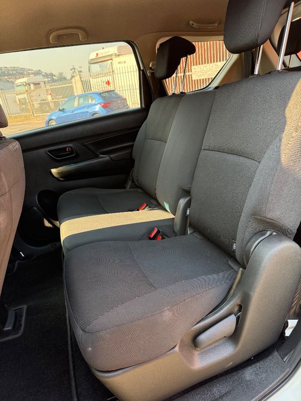 2025-Suzuki-Ertiga-15-GA image:12