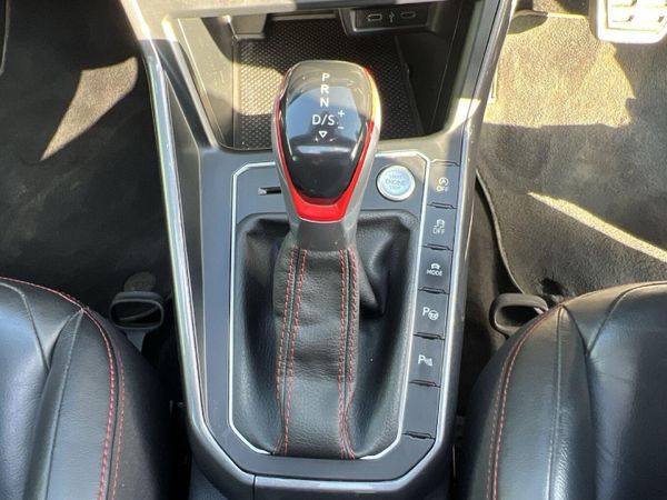 2022-Volkswagen-Polo-20-GTI-Auto-147kW image:17