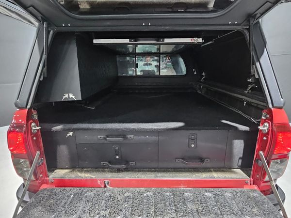 2020-Toyota-Hilux-28-GD-6-Raised-Body-Legend-4x4-Auto-Double-Cab image:10
