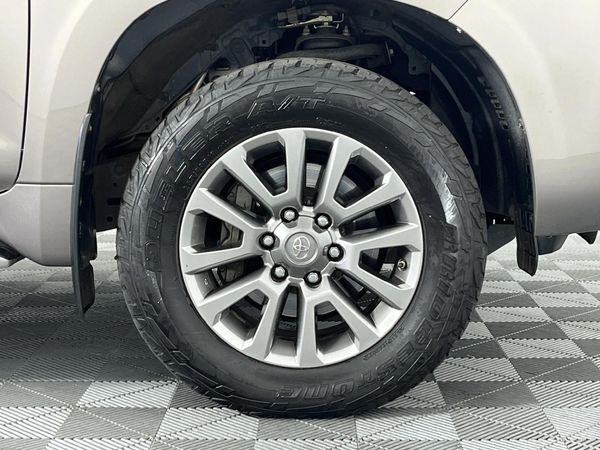 2018-Toyota-Land-Cruiser-Prado-30-D-VX-L-Auto image:5