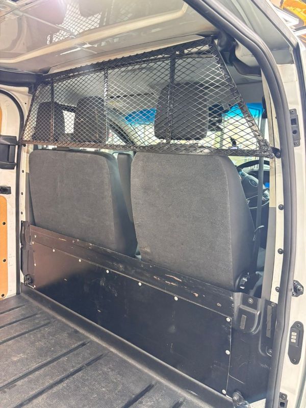 2022-Ford-Transit-Custom-22-TDCi-Ambiente-LWB-92kW-Panel-Van image:18